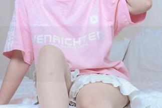 绮梦摄影 – 说实话，子涵的体操服没有想象中那么浮夸，美图合集做得挺扎实的。