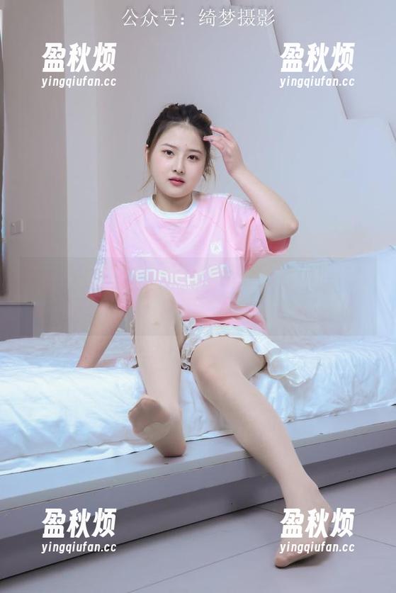 绮梦摄影 - 说实话，子涵的体操服没有想象中那么浮夸，美图合集做得挺扎实的。