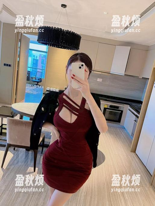 脸红Dearie 微密圈 - 修女风潮正盛,脸红Dearie的全套作品来给你下个定义。