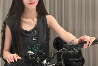 来看看腐团儿Ikaros这一组免费的双人照片，上头啊。