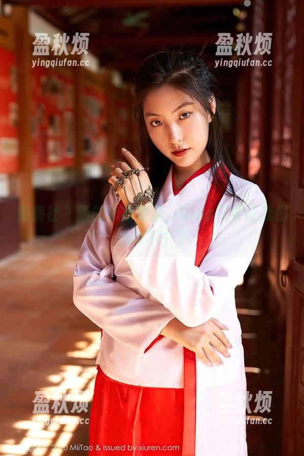 蜜桃社 - 新的泳衣更新，Gina又要让我们心神不宁了