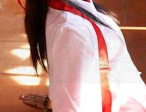 蜜桃社 – 小魔女lily与浴缸：作品里的洗漱新解读，果然迷你魔法无所不能