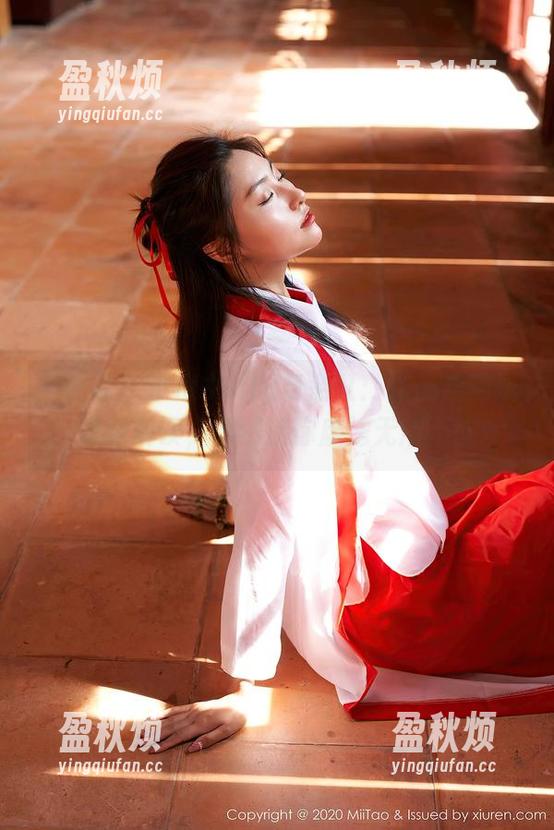 蜜桃社 - 小魔女lily与浴缸：作品里的洗漱新解读，果然迷你魔法无所不能