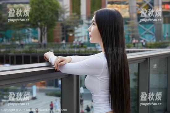 蜜桃社 - 尝试图册里的美绪：谁说光脚丫就不能成风景！裸足写真来打脸