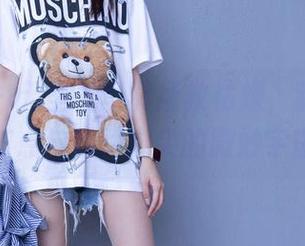 袜啵啵 – 无圣光写真拯救枯燥，甜甜圈黑丝波点与透明脚尖的微妙宇宙！
