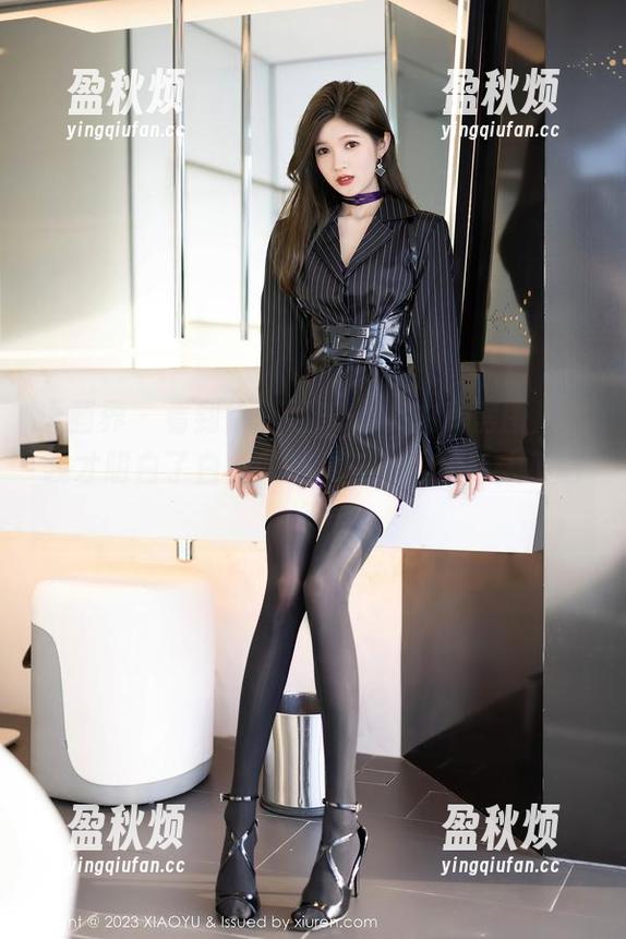 语画界 - 看到徐莉芝Booty的私房图片，我才明白了白裙的奥义…这也太气人了吧？
