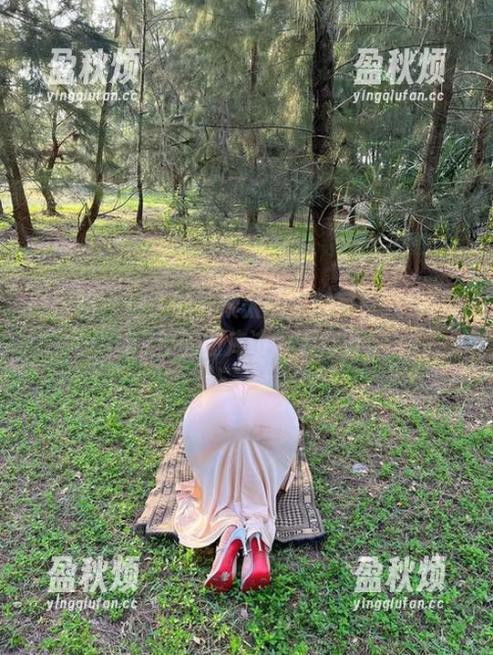 微密圈 - 迷人的五姨太的荒诞写真人生：2022年的图库访问通行证！