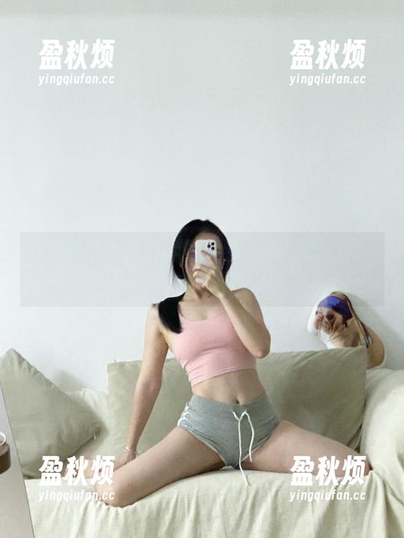 微密圈 - 把铁锤姐姐的福利大礼包装进我的手机！这高清壁纸太迷了！