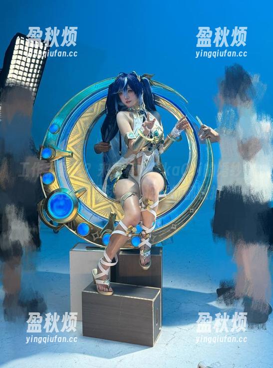 工作太累了？来看看阿薰kaOri的婚纱，免费套图送上，把烦恼都撇掉