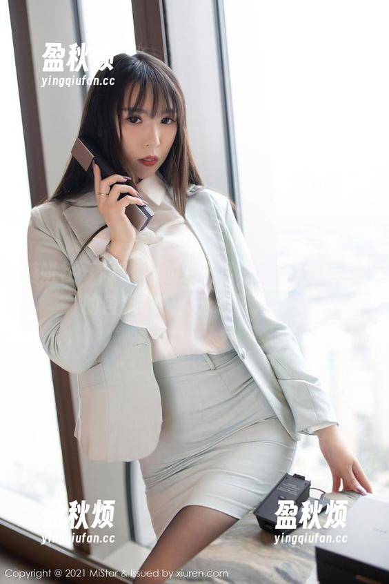 魅妍社 - 丽Yovi的油亮写真，真心佩服她的自我维护，光彩照人啊。