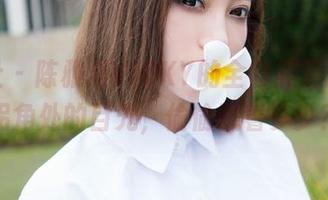 魅妍社 – 陈雅漫VICKY的全套美足图包，拐角处的目光，偷偷藏着多少？