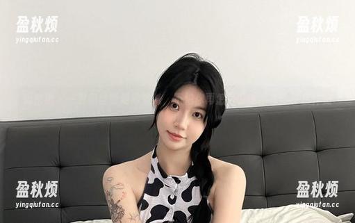 鱼神鱼 微密圈 - 一张黑丝眼睛娘壁纸,不怕你再怎么盯也不怕得罪鱼神鱼!