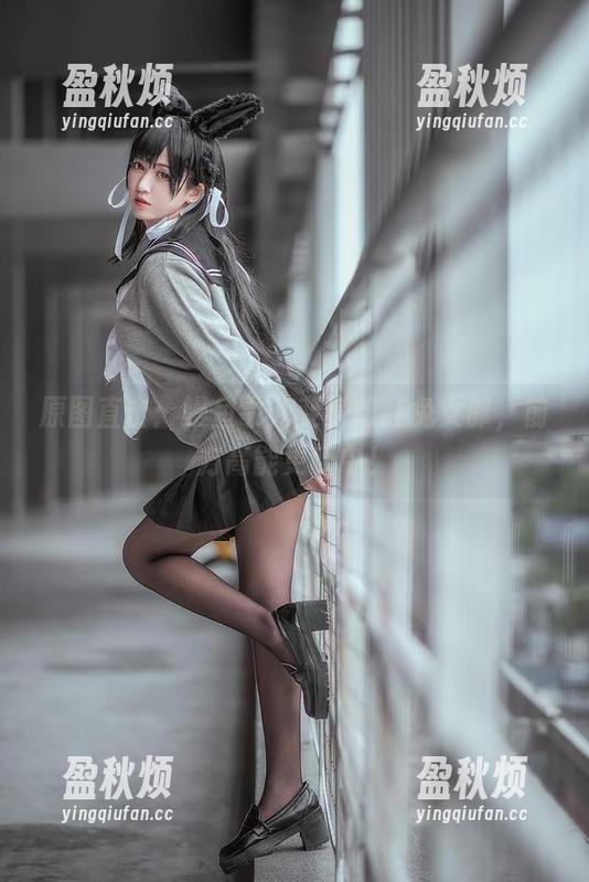 原图直击：鳗鱼霏儿变身粉红兔女郎，前方高能更新中！