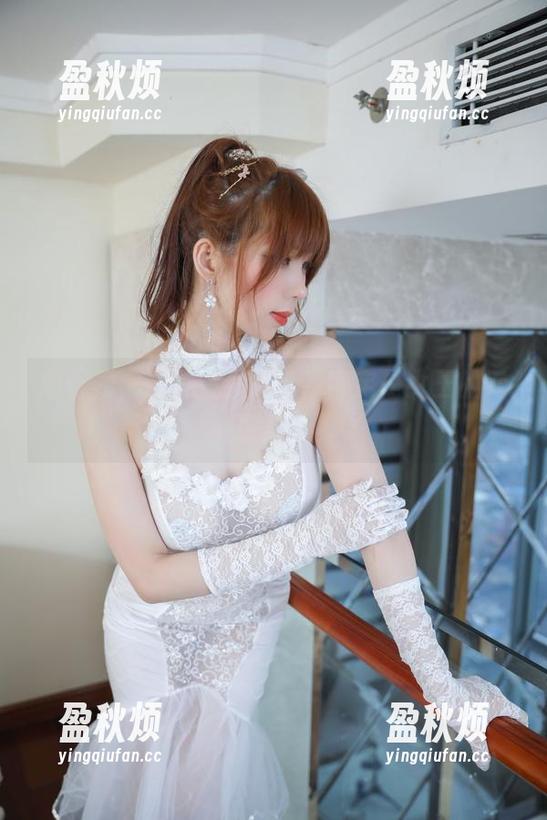 鹿野希，这种气质cos，肯定是女王的专属款。