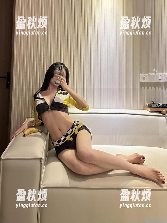 微密圈 - 拿去免费吧!黎允熙baby的紫色珍珠丁裤是我的新“心卡”，一言不合就想看，太可爱了。